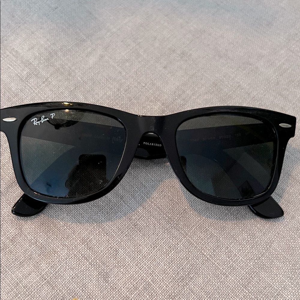 Ray-Ban Classic Black Sunglasses